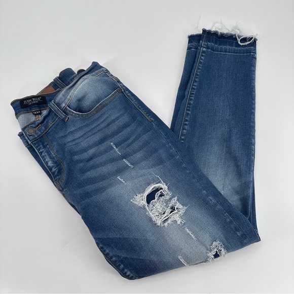 Judy Blue Patched Rip Skinny Jeans Stretch Raw Hem Size 15 32 - Picture 1 of 5
